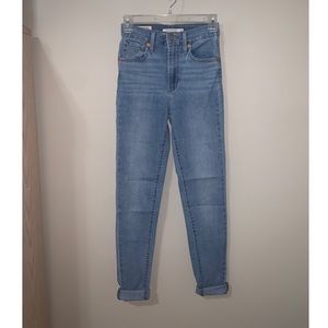Levis Mile High Super Skinny Jeans